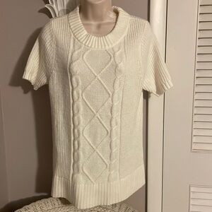 Torrid Short Sleeve Sweater Size L‎